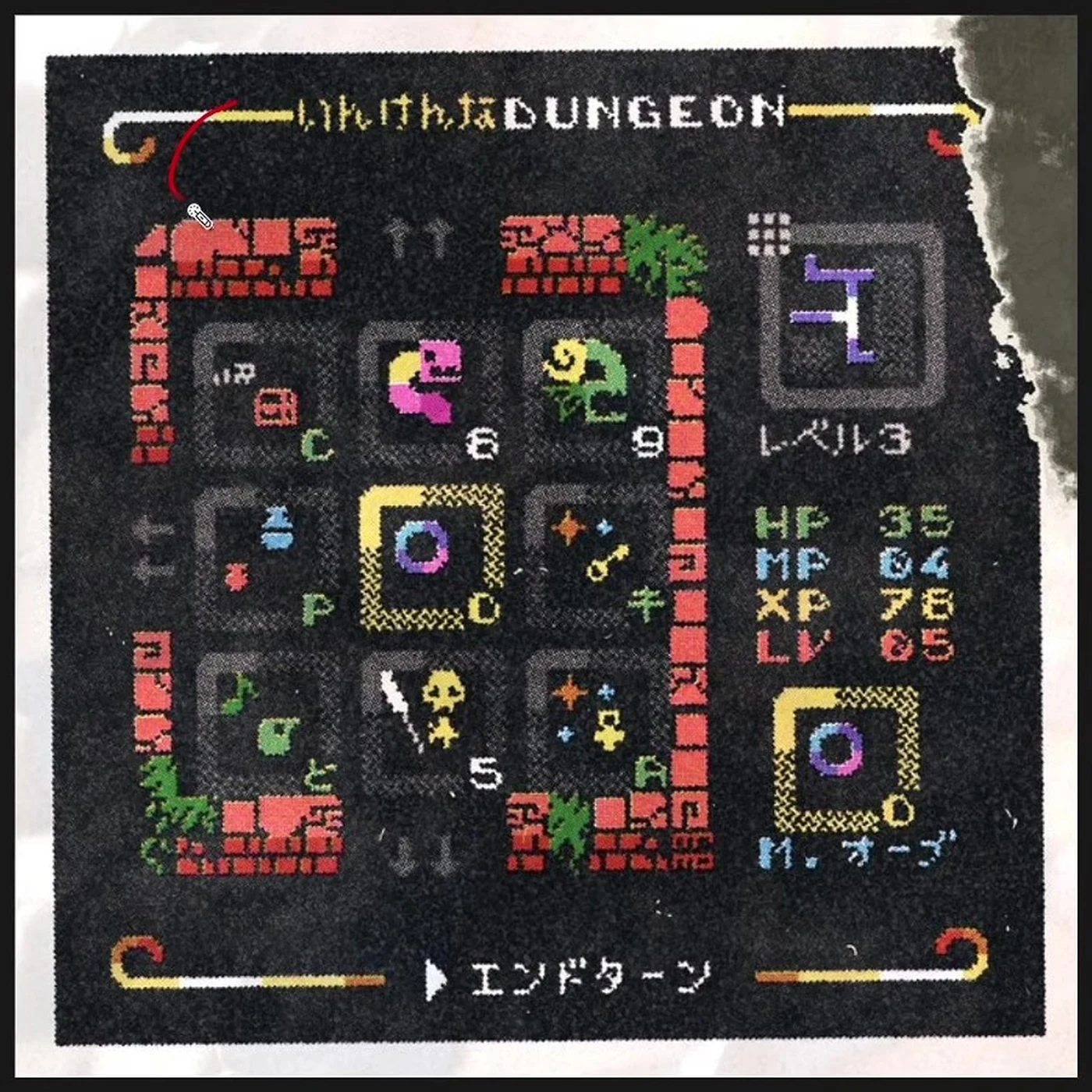 竖向地牢界面：一张紧凑的游戏画面同时展示房间、角色和状态数值。